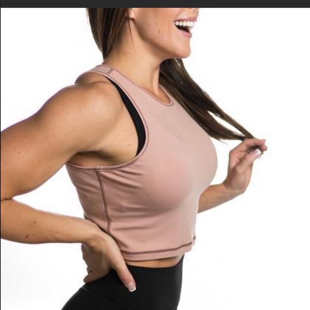 Ptula workout crop tee